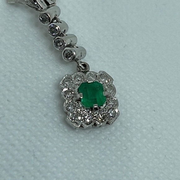 Diamonds real and emeralds 10k real solid gold earrings - Picture 6 of 11